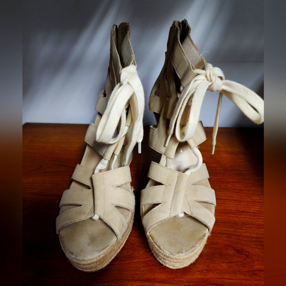 Dolce Vita Jianna Nude Suede Lace Up Wedge Espadrilles - Size 9